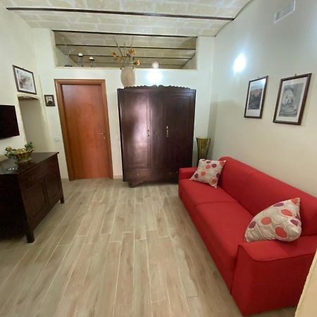 מטרה Casa Vacanze Cosma מראה חיצוני תמונה